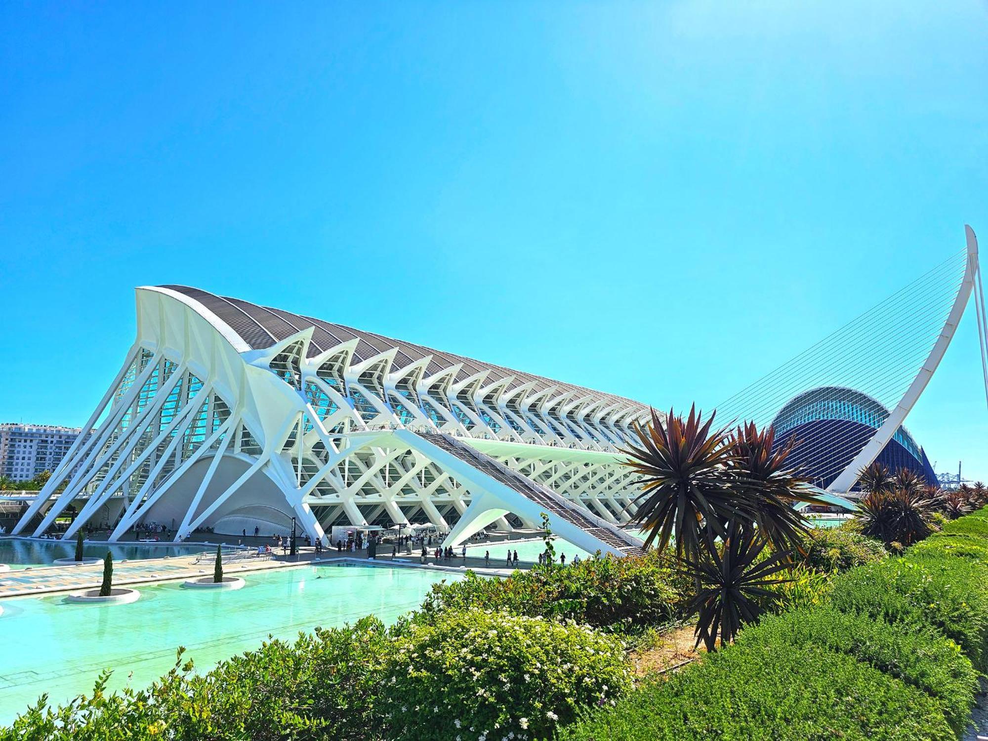 Apartamentos Las Ciencias Studio P Валенсия Экстерьер фото